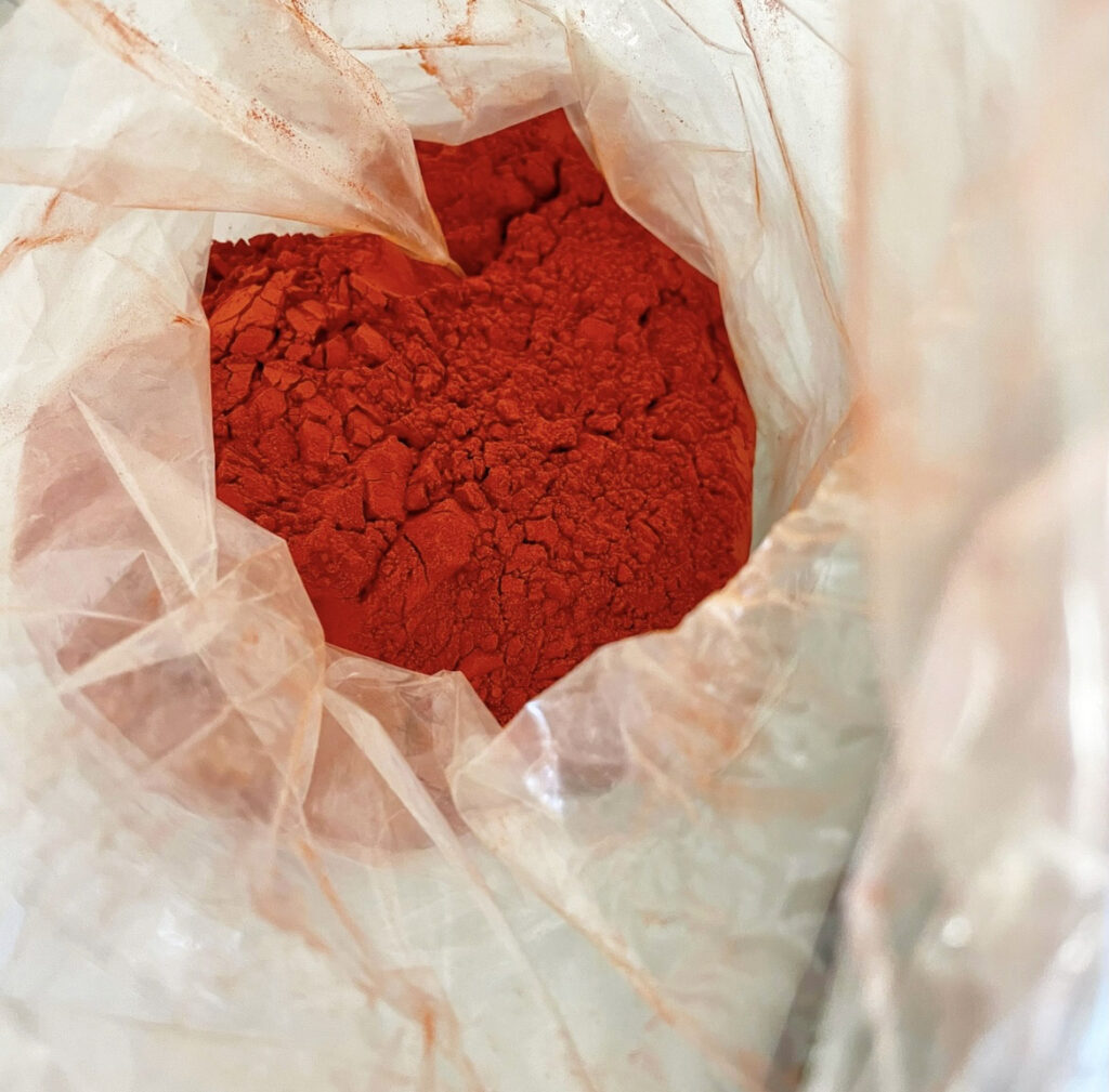 Caglio Colombo | Dal 1903 Colombo Srl affianca caseifici artigianali e industriali nella produzione di formaggi e prodotti lattiero-caseari, sviluppando caglio, fermenti lattici, enzimi e soluzioni dedicate alla lavorazione del latte. Un’esperienza costruita attraverso oltre un secolo di attività, ricerca e collaborazione con professionisti del settore caseario.